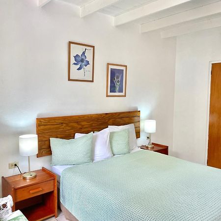 Bananaquit Tobago -Stay Near The Beach 크라운 포인트 외부 사진