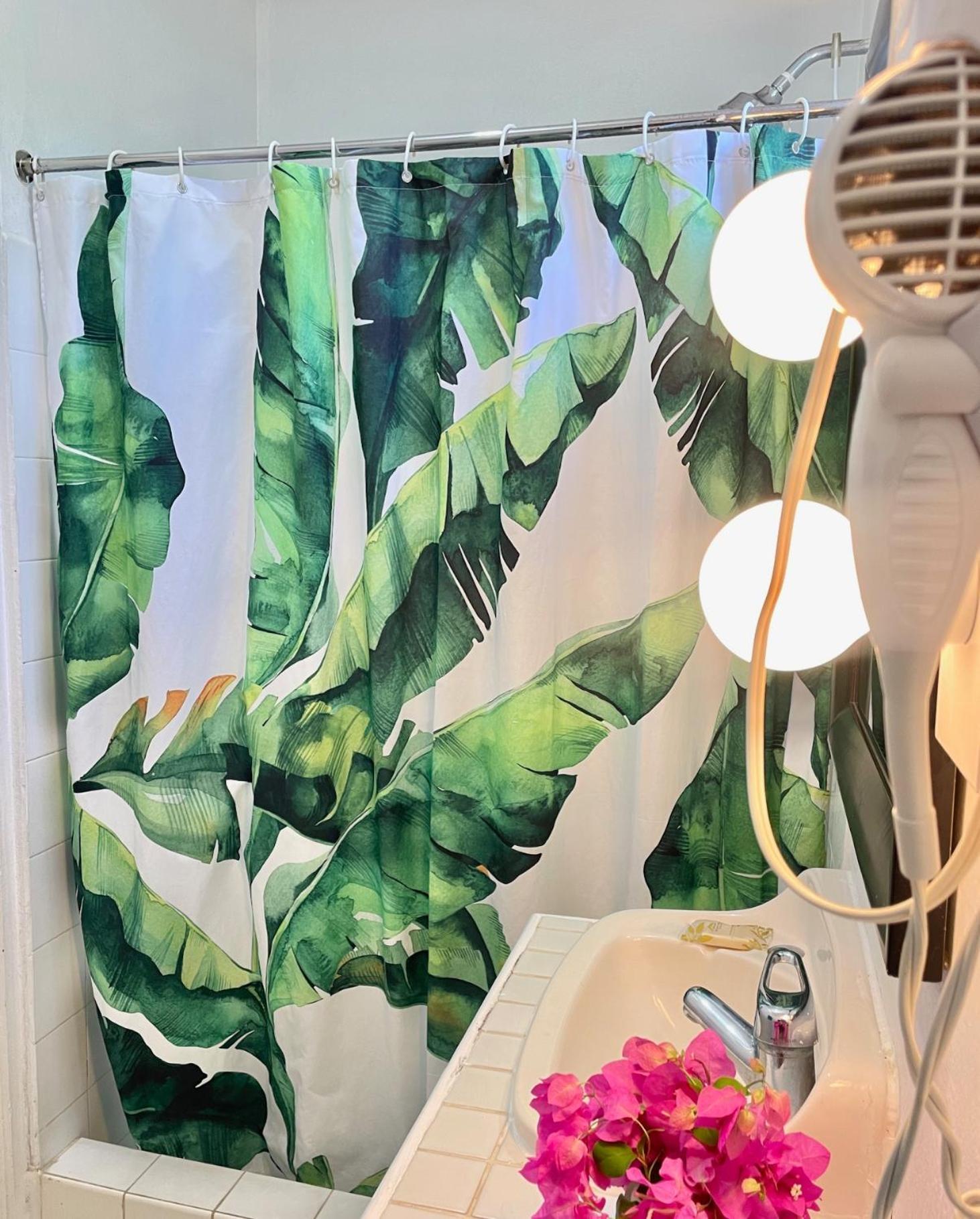 Bananaquit Tobago -Stay Near The Beach 크라운 포인트 외부 사진