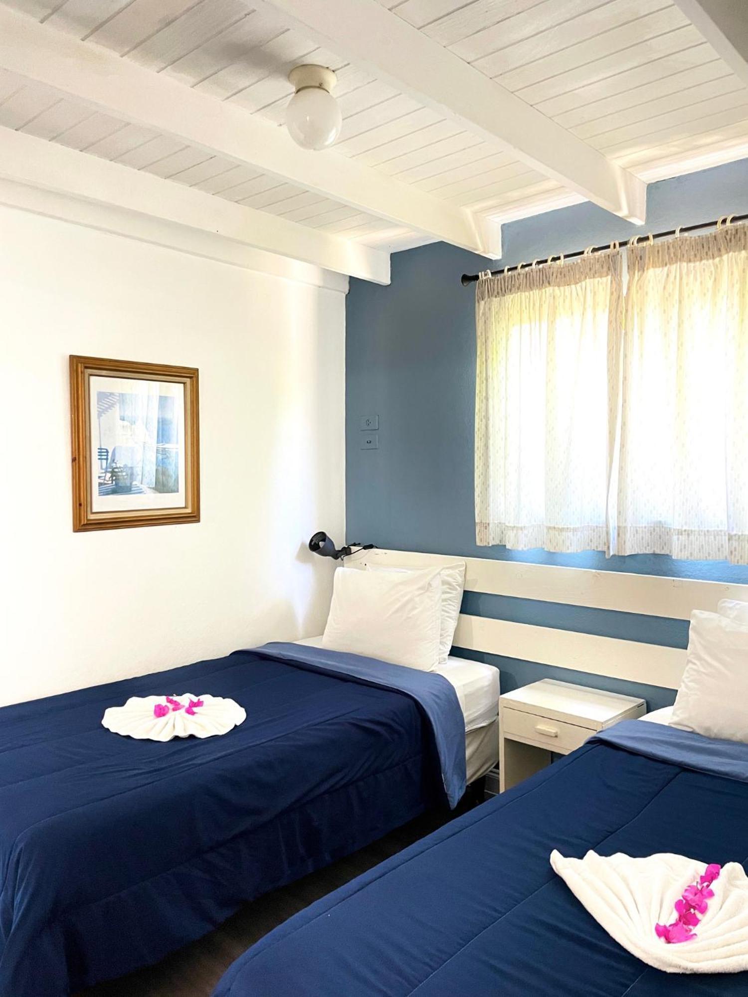 Bananaquit Tobago -Stay Near The Beach 크라운 포인트 외부 사진