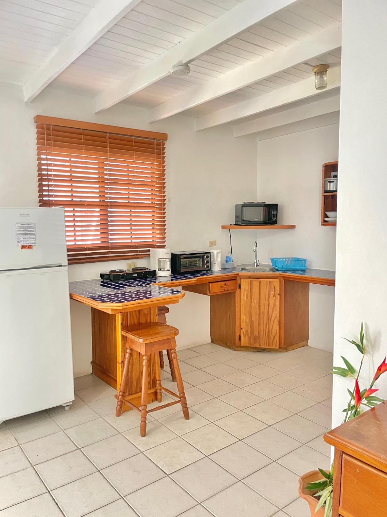 Bananaquit Tobago -Stay Near The Beach 크라운 포인트 외부 사진
