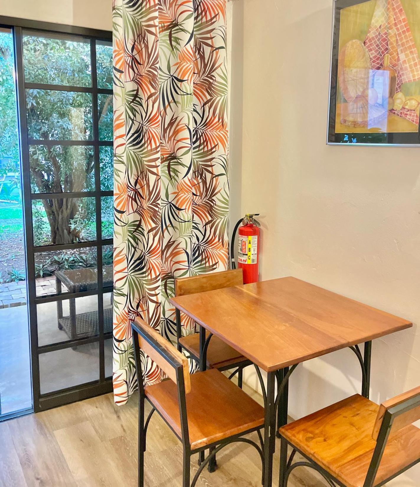 Bananaquit Tobago -Stay Near The Beach 크라운 포인트 외부 사진